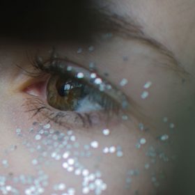 eye with glitter